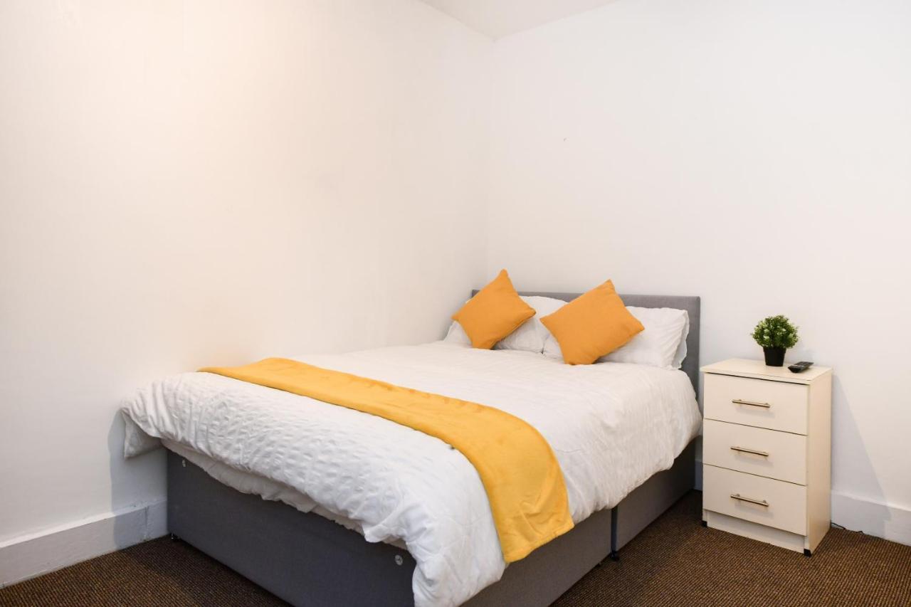 Beautiful Accommodation Near Reading City Centre ภายนอก รูปภาพ
